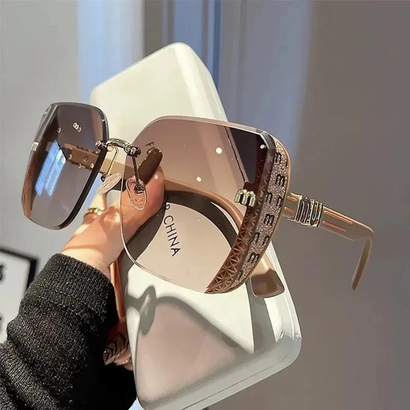 Women'S Accessories Designer - Okulary przeciwsłoneczne damskie z odcinekowanymi krawędziami,