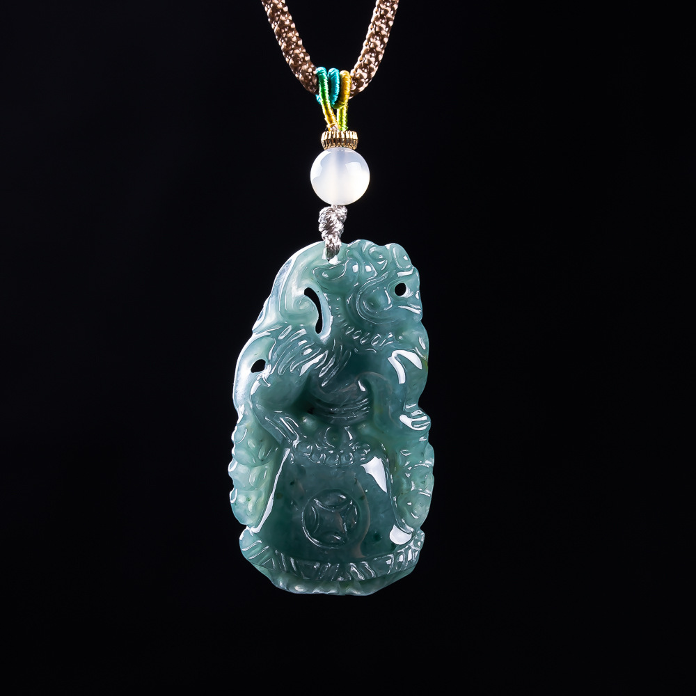 Women'S Accessories Designer - Wisiorek Pixiu z jadeitu birmańskiego, designerskie